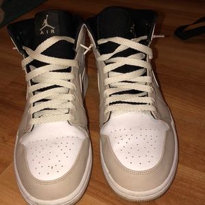 Jordan 1 desert sand